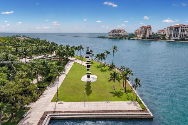 300 S Pointe Drive 801, Miami Beach, FL 33139