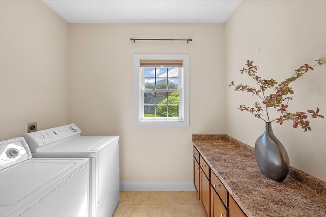 5 Pelton Way 10, Hampton Falls, NH 03844