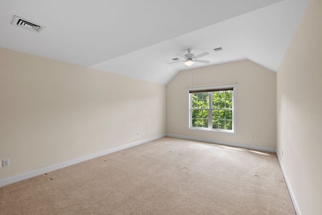 5 Pelton Way 10, Hampton Falls, NH 03844