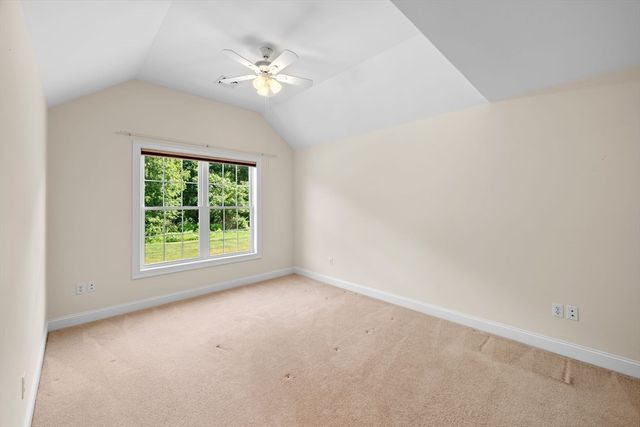 5 Pelton Way 10, Hampton Falls, NH 03844