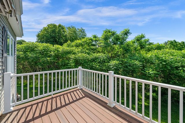 5 Pelton Way 10, Hampton Falls, NH 03844
