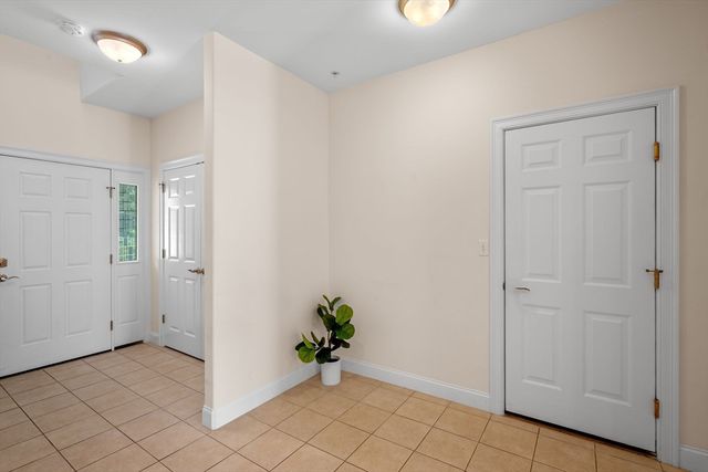 5 Pelton Way 10, Hampton Falls, NH 03844
