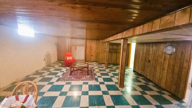 5649 N Lafayette Street, Dearborn Heights, MI 48127