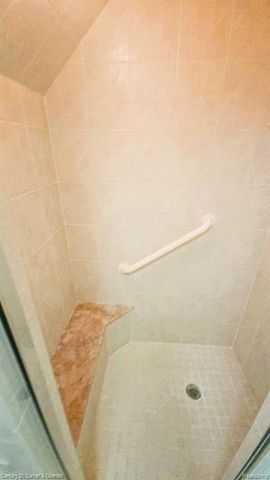 5649 N Lafayette Street, Dearborn Heights, MI 48127