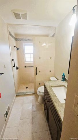 5649 N Lafayette Street, Dearborn Heights, MI 48127