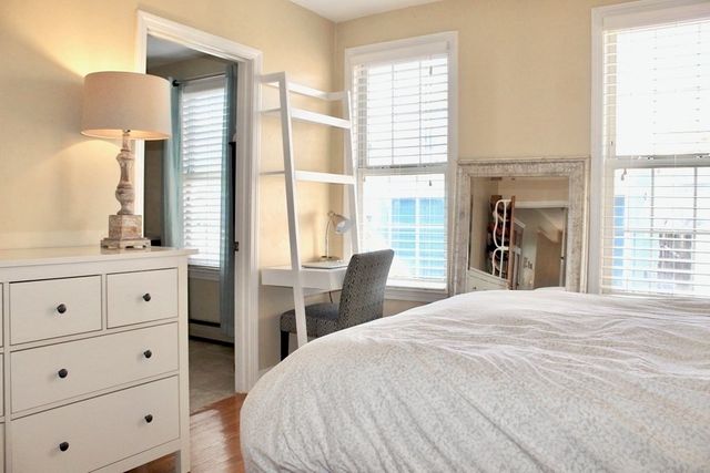 18 Cook St 3, Boston, MA 02129