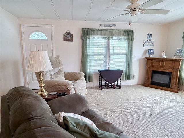 2068 CA D ORO DRIVE, Sarasota, FL 34238