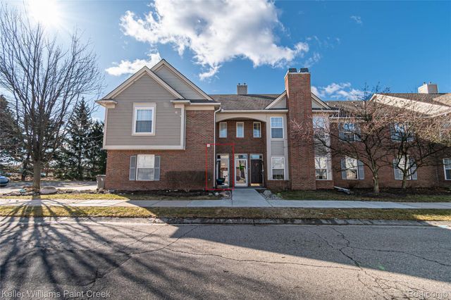 16442 Claremont Drive S 126, Clinton Charter Township, MI 48038