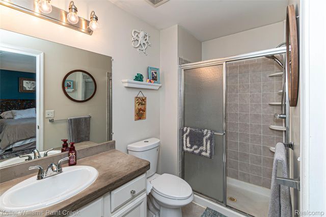 16442 Claremont Drive S 126, Clinton Charter Township, MI 48038