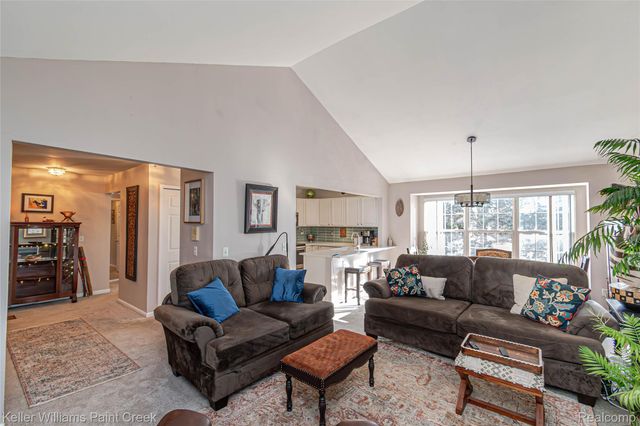 16442 Claremont Drive S 126, Clinton Charter Township, MI 48038