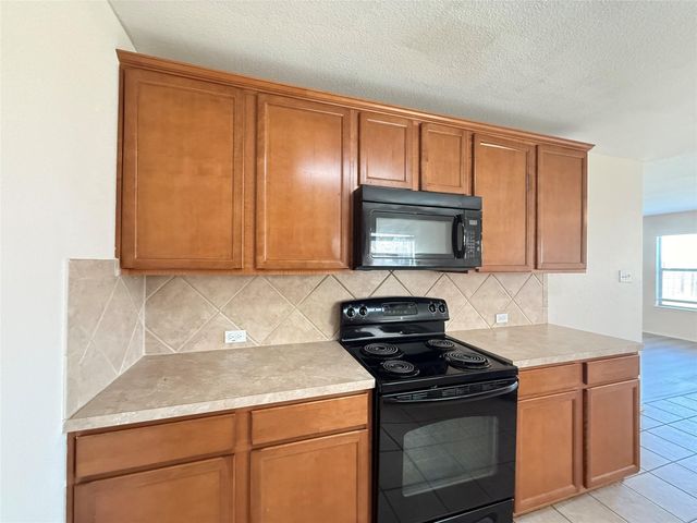 279 Housefinch LOOP, Leander, TX 78641