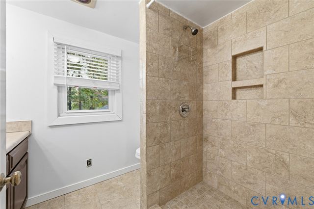 8325 Mill Creek Rd, New Kent, VA 23181