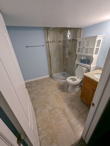 1960 Highland Avenue, Northbrook, IL 60062