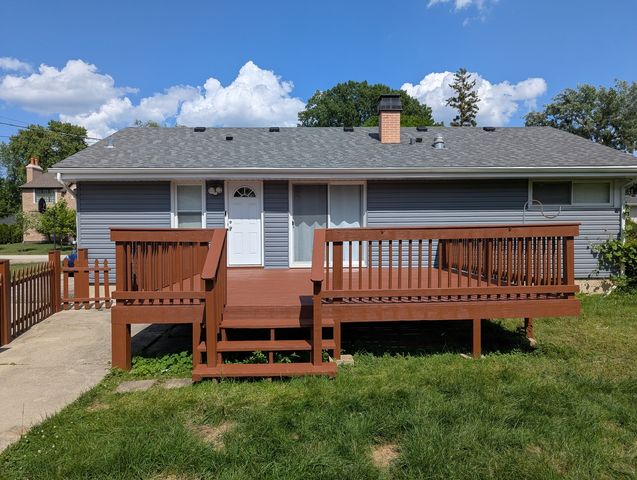 1960 Highland Avenue, Northbrook, IL 60062