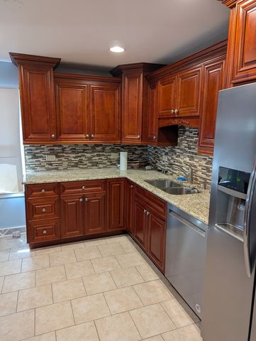 1960 Highland Avenue, Northbrook, IL 60062