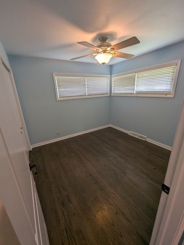 1960 Highland Avenue, Northbrook, IL 60062