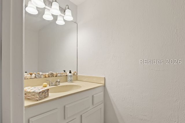 155 Dillon Rd Apt 2420, Hilton Head Island, SC 29926