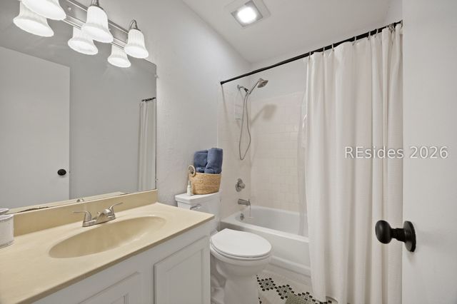 155 Dillon Rd Apt 2420, Hilton Head Island, SC 29926