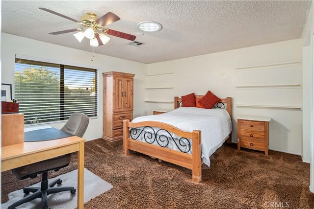 2606 W Avenue J14, Lancaster, CA 93536