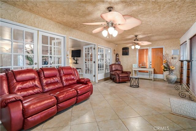 2606 W Avenue J14, Lancaster, CA 93536