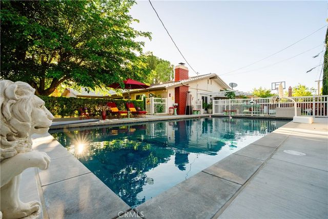 2606 W Avenue J14, Lancaster, CA 93536