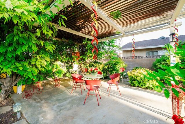 2606 W Avenue J14, Lancaster, CA 93536