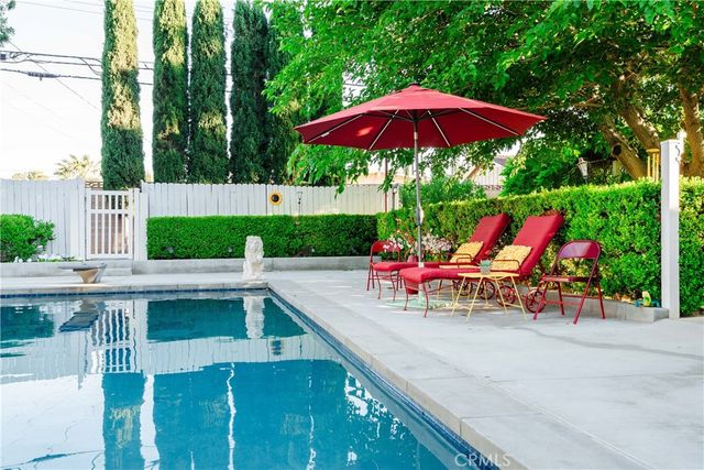 2606 W Avenue J14, Lancaster, CA 93536