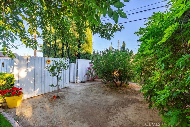 2606 W Avenue J14, Lancaster, CA 93536