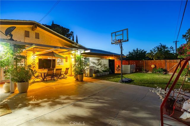 2606 W Avenue J14, Lancaster, CA 93536