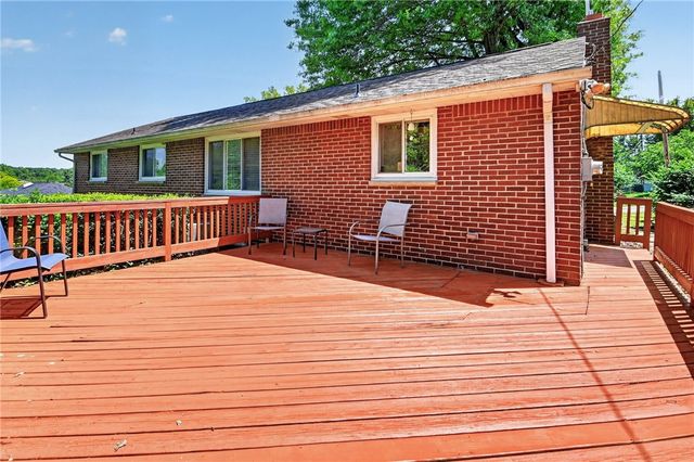 385 MAPLEWOOD DRIVE, Mt Lebanon, PA 15243