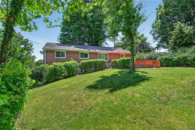 385 MAPLEWOOD DRIVE, Mt Lebanon, PA 15243