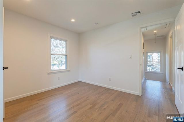 36 Kinderkamack Road, Hillsdale, NJ 07642