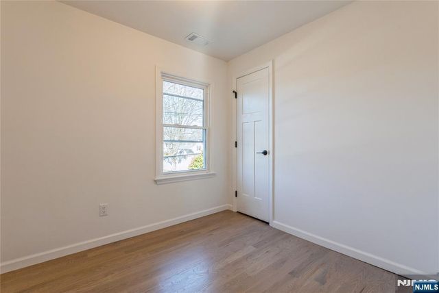 36 Kinderkamack Road, Hillsdale, NJ 07642