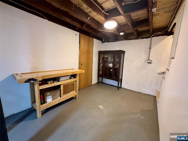 36 Kinderkamack Road, Hillsdale, NJ 07642