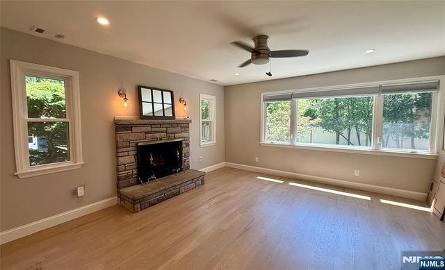 36 Kinderkamack Road, Hillsdale, NJ 07642