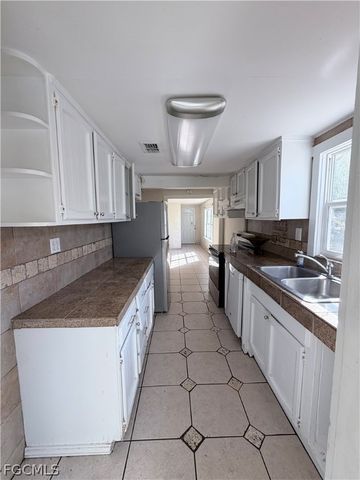 3768 Desoto AVE, Fort Myers, FL 33916