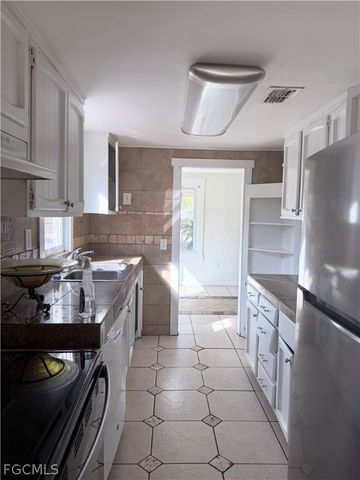 3768 Desoto AVE, Fort Myers, FL 33916