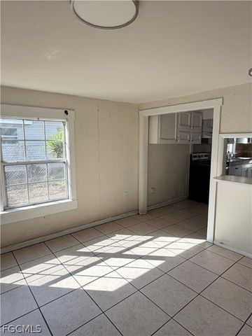 3768 Desoto AVE, Fort Myers, FL 33916