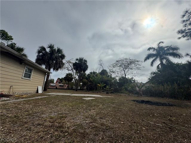 3768 Desoto AVE, Fort Myers, FL 33916