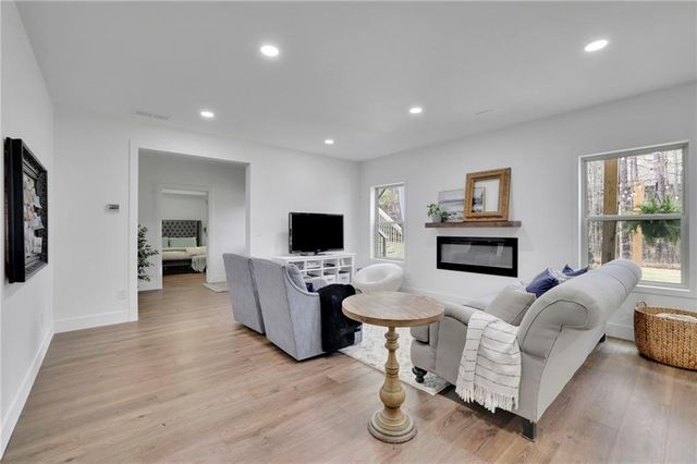 31 Lullwater Court, Dallas, GA 30132