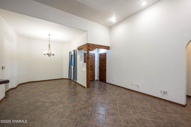 2552 Scenic Crest Loop, Las Cruces, NM 88011
