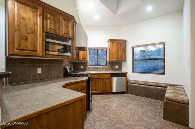 2552 Scenic Crest Loop, Las Cruces, NM 88011