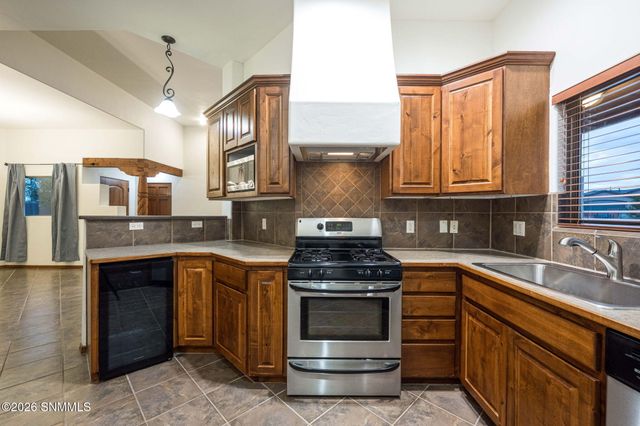 2552 Scenic Crest Loop, Las Cruces, NM 88011