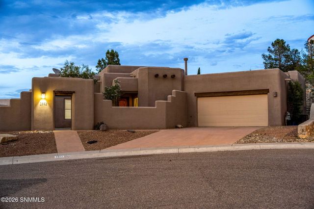 2552 Scenic Crest Loop, Las Cruces, NM 88011