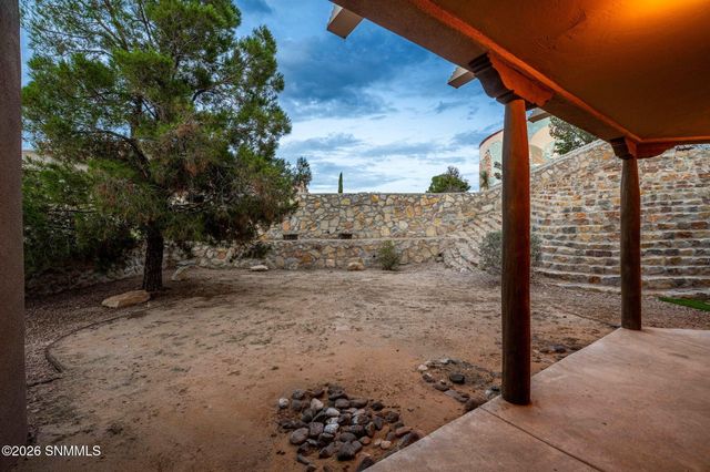 2552 Scenic Crest Loop, Las Cruces, NM 88011