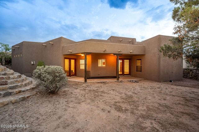 2552 Scenic Crest Loop, Las Cruces, NM 88011