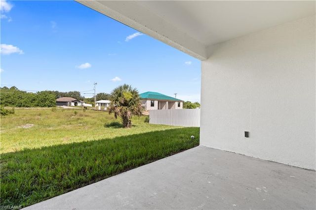 428 Petite AVE, Lehigh Acres, FL 33974