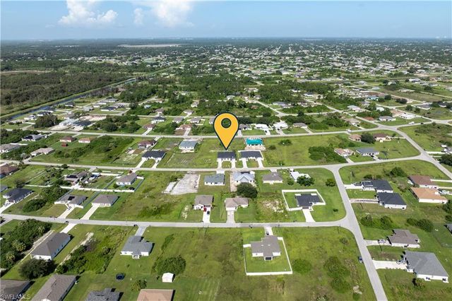428 Petite AVE, Lehigh Acres, FL 33974