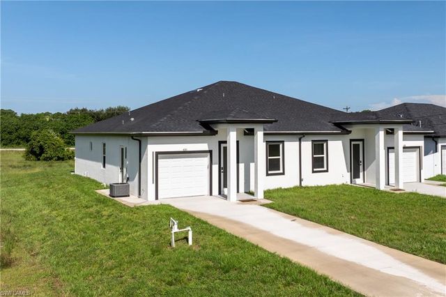 428 Petite AVE, Lehigh Acres, FL 33974