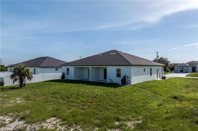 428 Petite AVE, Lehigh Acres, FL 33974